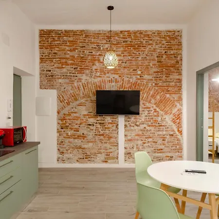 Appartement Castelli's Campo 8 *